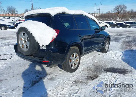 2010 Toyota Rav4 Limited z USA, uszkodzony, nr VIN JTMDF4DV7AD039093